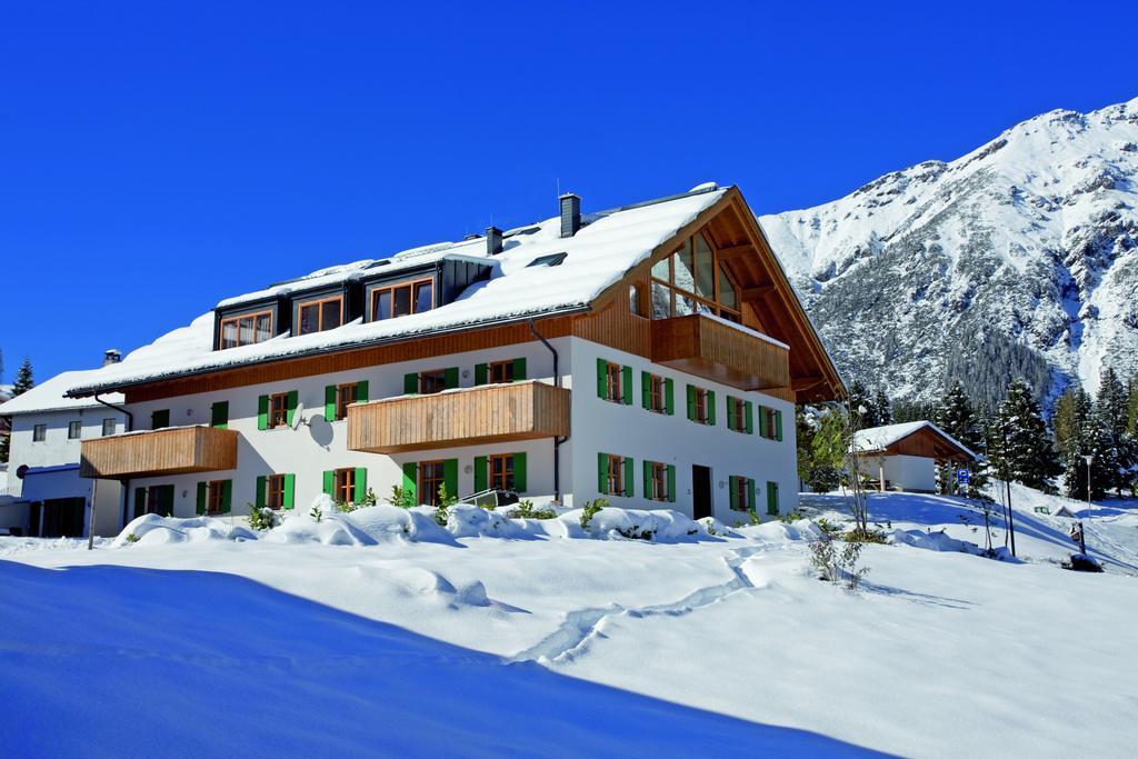 Chalet Zur Rose Berwang Exterior foto
